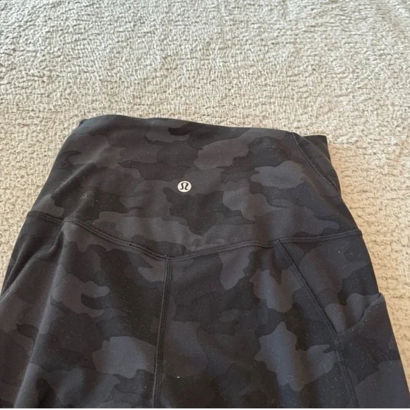 Lululemon Athletica align high rise crop with pockets 23” heritage 365 - Picture 6 of 7